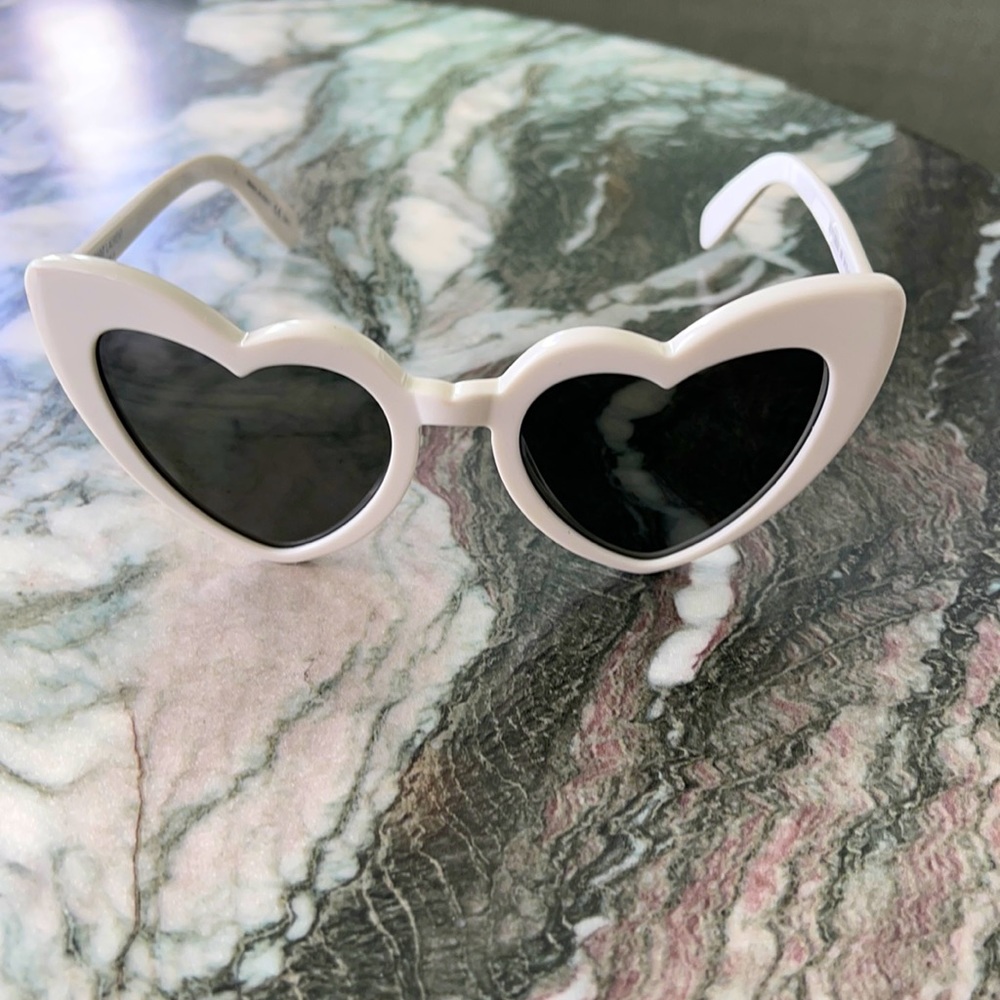 Saint Laurent 54 mm LOULOU sunglasses in white